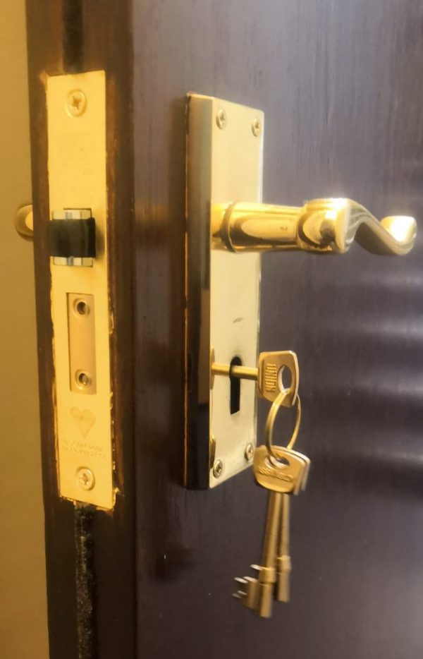 union lock front door job 5 lever BS Cricklewood lock replace Cricklewood Locksmith NW2